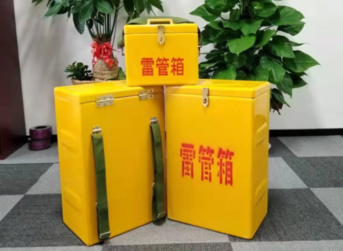 明水如何防止雷管箱炸药箱等矿用物品生锈？