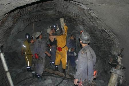明水工程爆破中的危险因素分析以及应对工程爆破危险的措施